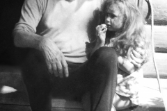 А.Д. Тихомиров с внучкой Сашей. 1991